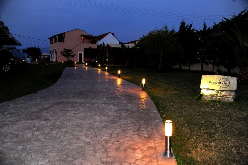 Kávos Biscoutsis Apartments & Studios المظهر الخارجي الصورة
