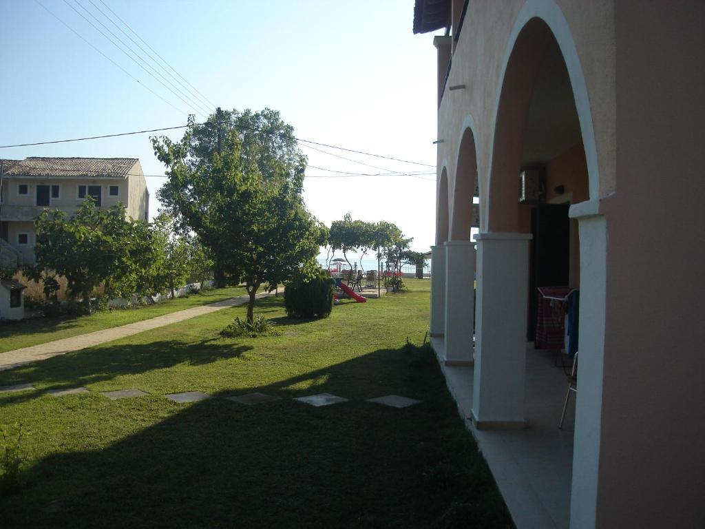 Kávos Biscoutsis Apartments & Studios المظهر الخارجي الصورة